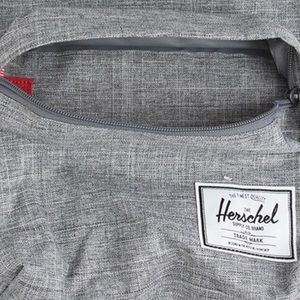 Classic XL Raven Crosshatch Backpack